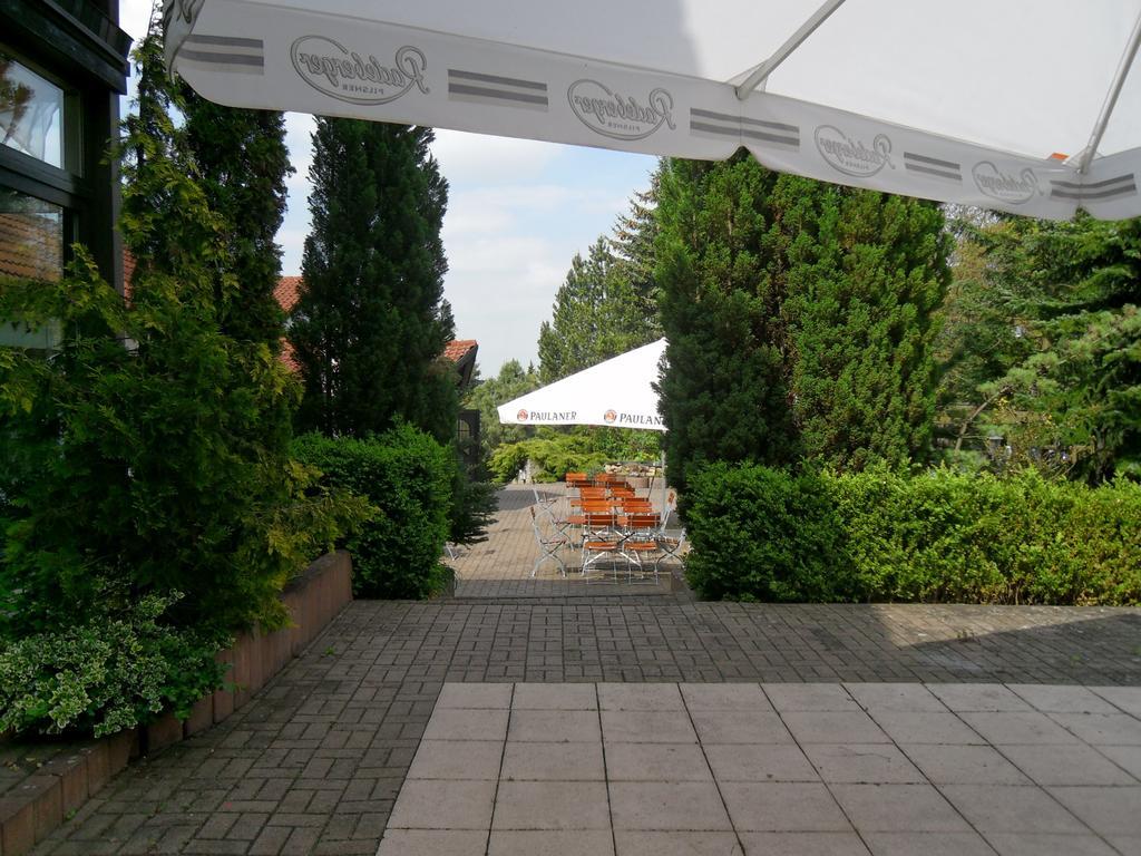 Motel Zur Festwiese Gierstädt Εξωτερικό φωτογραφία