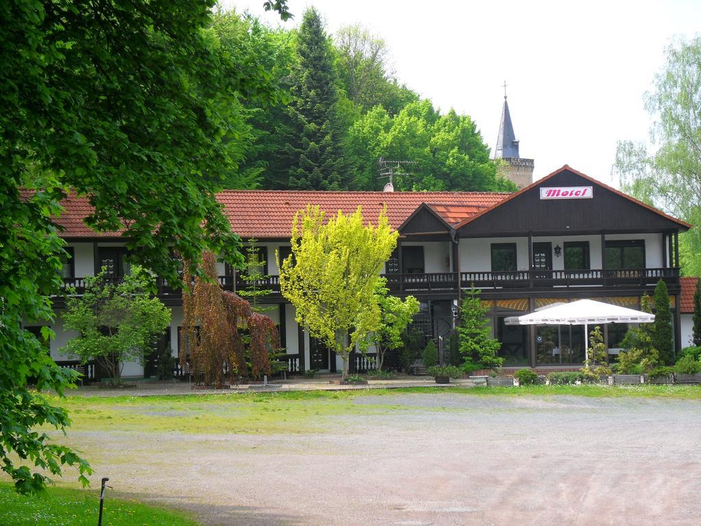 Motel Zur Festwiese Gierstädt Εξωτερικό φωτογραφία